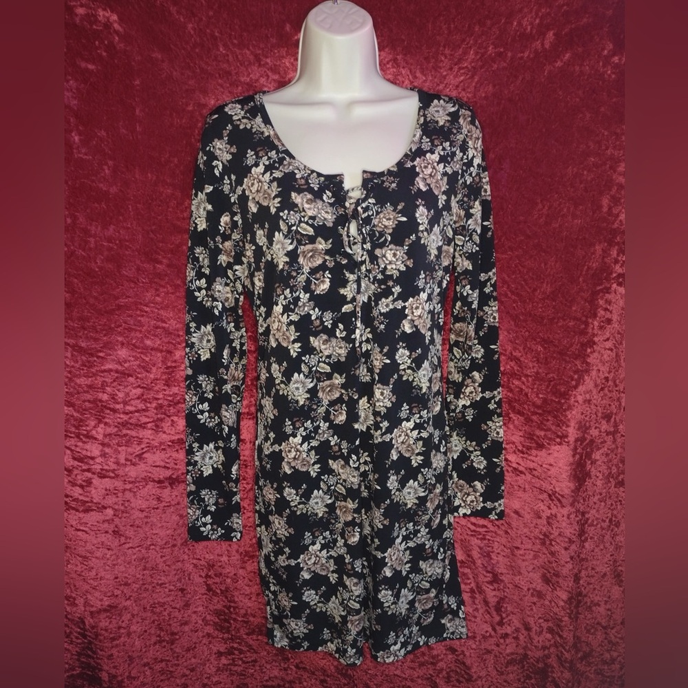 NWT Forever 21 Floral Bodycon Dress | Long Sleeve Mini Dress | Holiday Gift